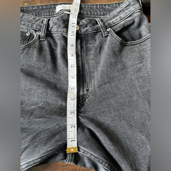 Abercrombie & Fitch Curve Love High Rise Mom Jean size 27 Short black - Picture 10 of 13